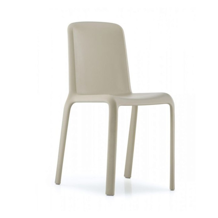 Chaise empilable en polypropylène 4 pieds | GOSTO