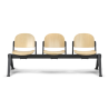 Chaises sur poutre en bois