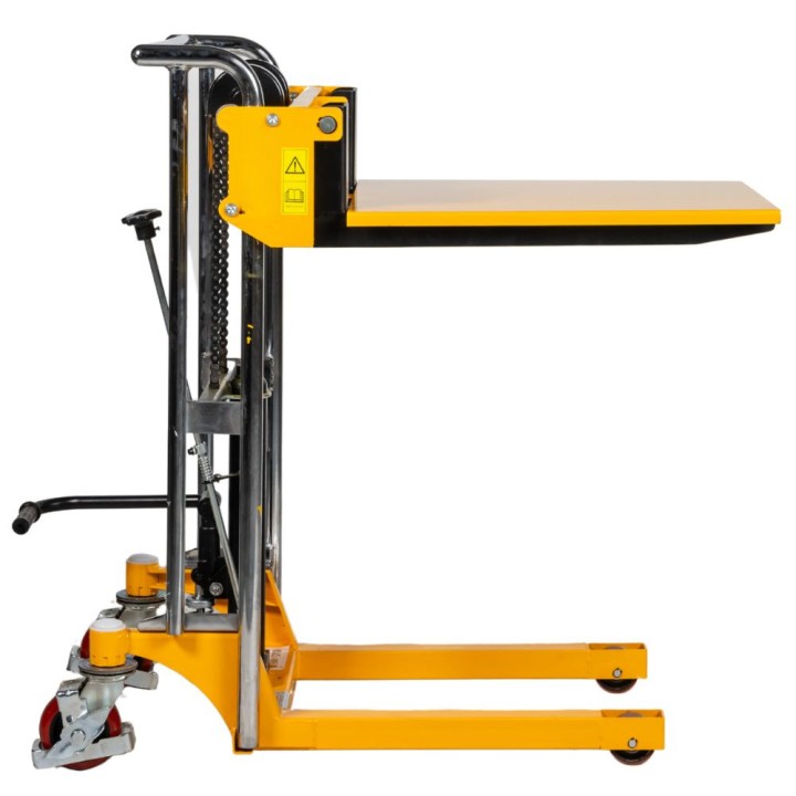 Gerbeur / Table, 400kg, levée 850mm vu de profil avec les fourches au plus haut