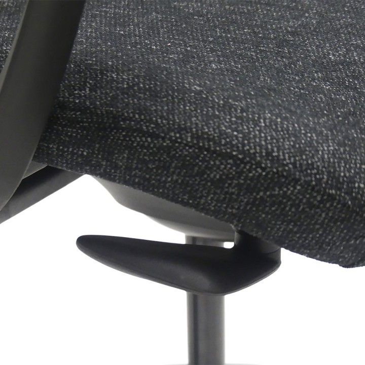 Fauteuil de bureau en resille noir Mira | Gosto