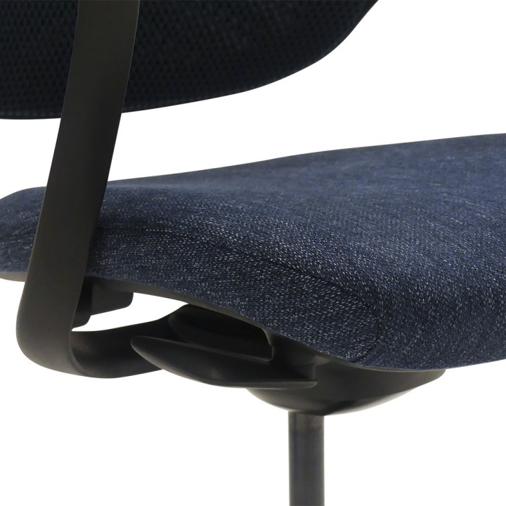 Fauteuil de bureau Mira bleu - vue rapprochée sur le siège