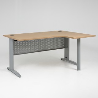 Bureau d'angle compact Electra, plateau chêne clair, piétement alu, obturateurs, retour à droite