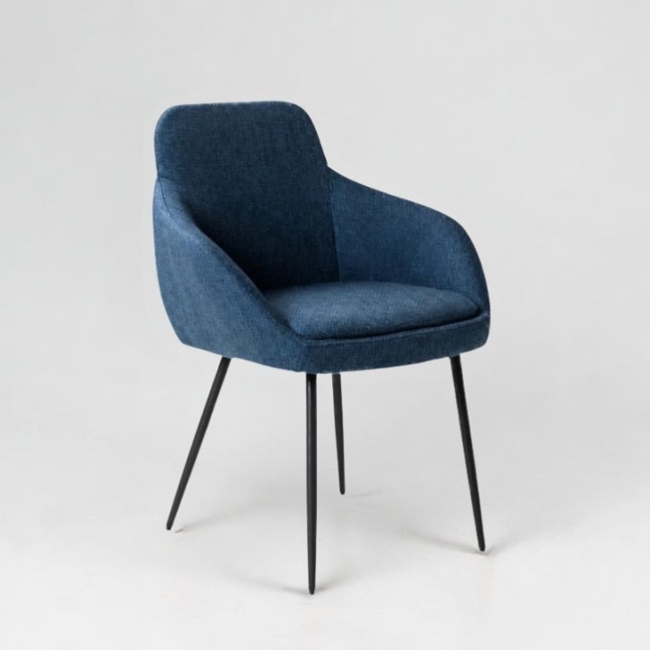 Fauteuil Arsène tissu bleu, piétement métal, vue de 3/4