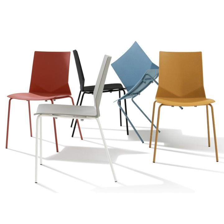 Chaises Hella 4 pieds - jaune, bleue, grise, terracotta